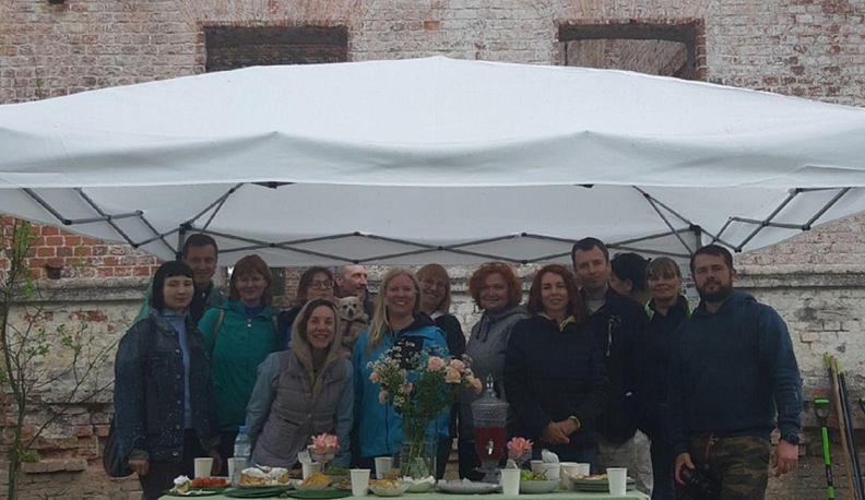 Под Тарусой провели анонсированную ранее уборку в старинной усадьбе перед началом реставрации