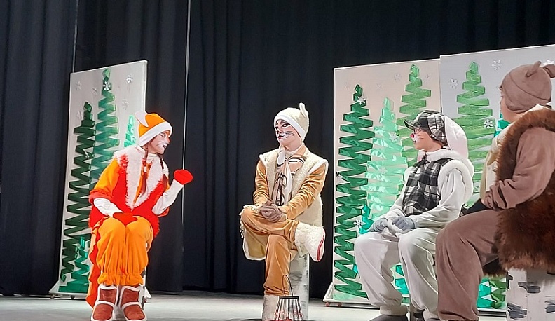 В Людинове впервые прошел Открытый театральный фестиваль «Зимние сказки»