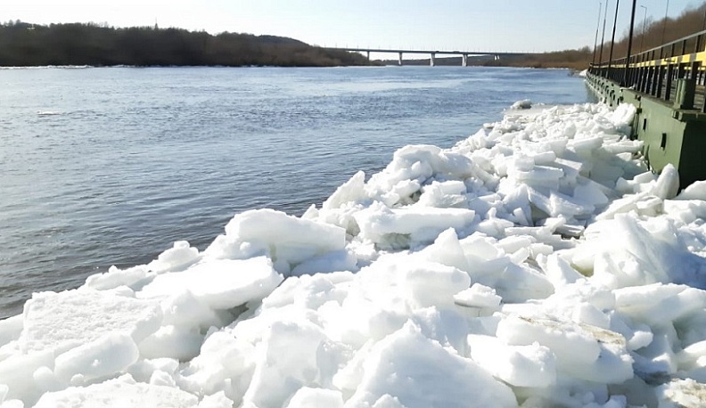 В Калужской области начал активно таять снег