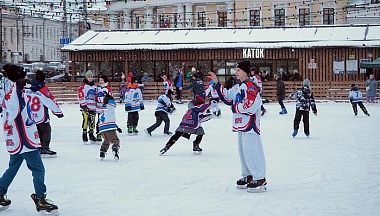Более 50 тысяч калужан посетили каток на Старом торге