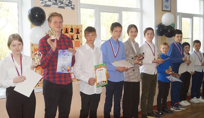 Шахматному клубу быть!