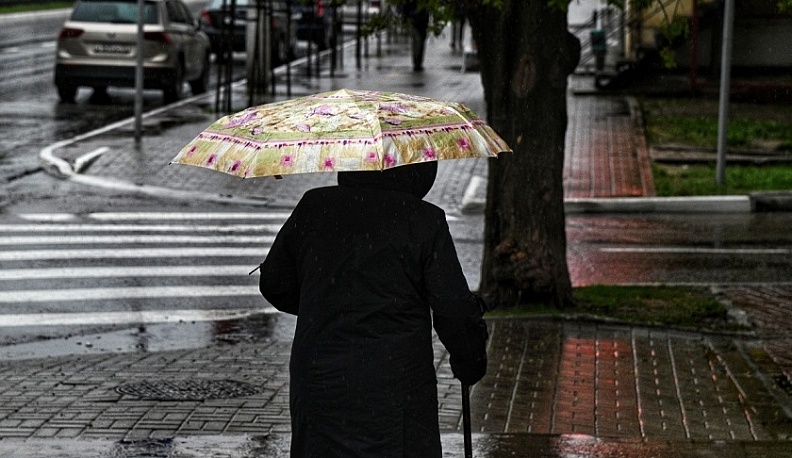 МЧС предупреждает калужан о ливнях и шквалистом ветре на выходных