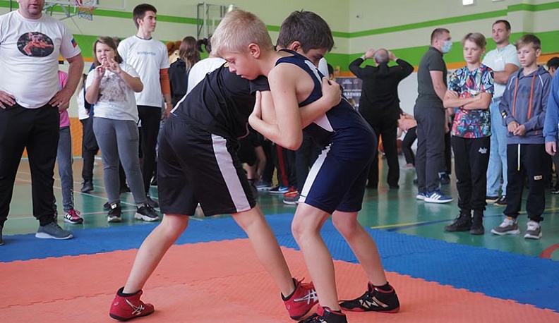 В калужской школе № 45 прошел спортивный праздник