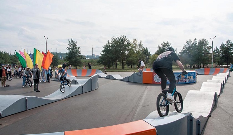 В калужском сквере Волкова построят волейбольную площадку