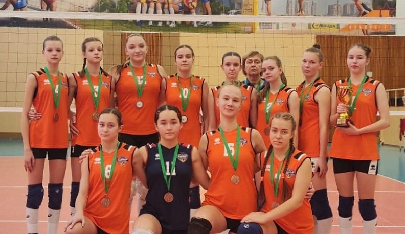 Калужские волейболистки завоевали бронзу в полуфинале Первенства России