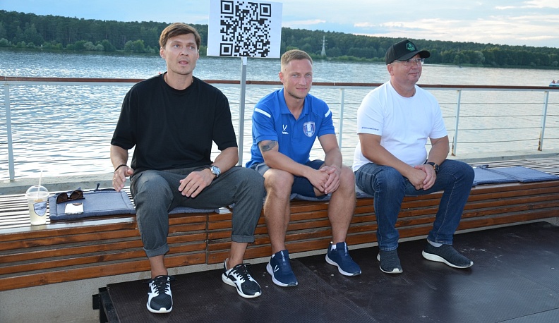 Руководство футбольного клуба «Калуга» пообщалось с болельщиками и рассказало о планах на сезон