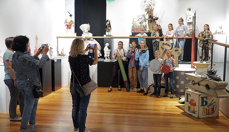 В Калужском Инновационном культурном центре проходит выставка кукол