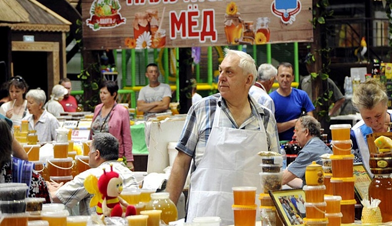 В Калуге открывается ежегодная ярмарка мёда 