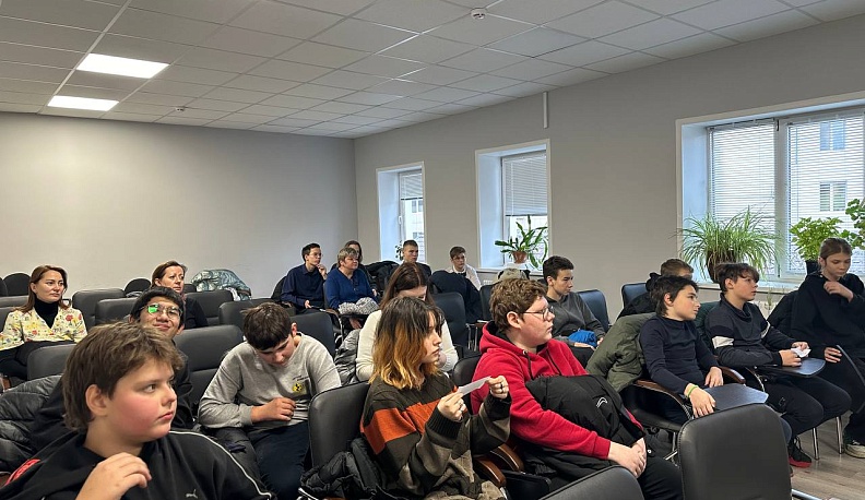 В Калуге прошла межрайонная квест-игра «Мы Zа мир!»