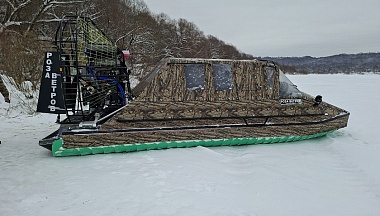 В Ферзиковском округе организуют перевозку людей по реке на аэролодке