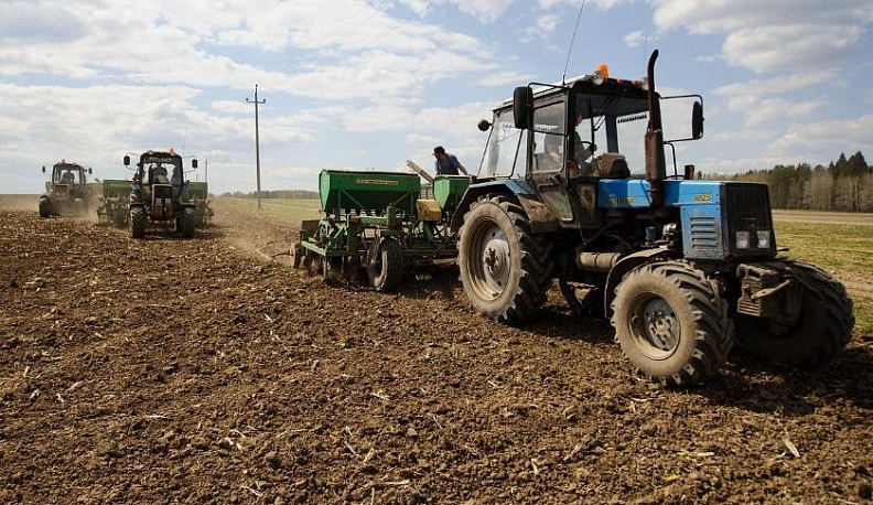 В Калужской области набирают темп весенне-полевые работы