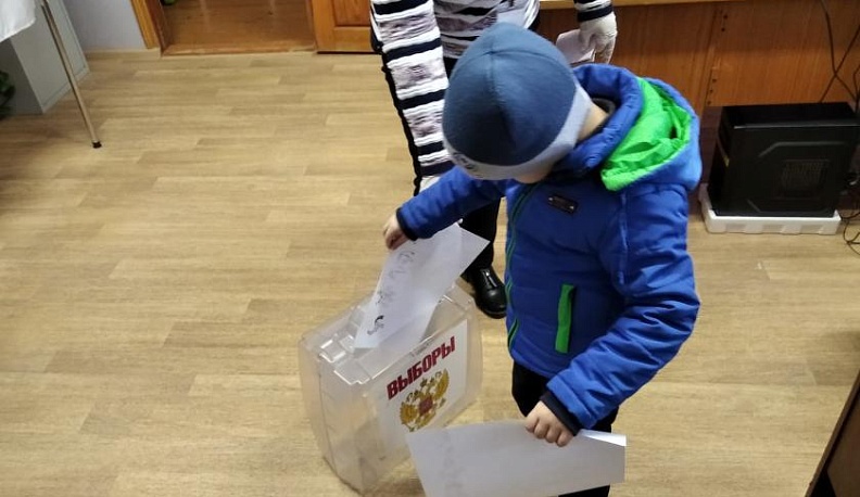 В Калужской области пятилетний мальчик пришел на выборы 