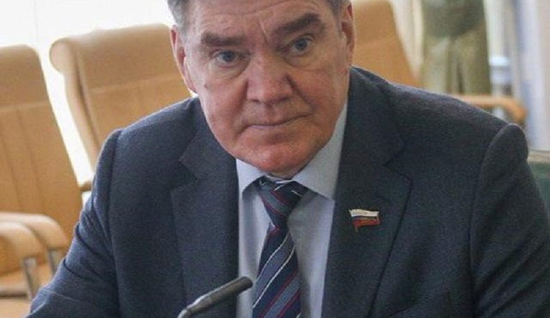 Александр Савин передал свои поздравления с 8 марта жительницам Калужской области