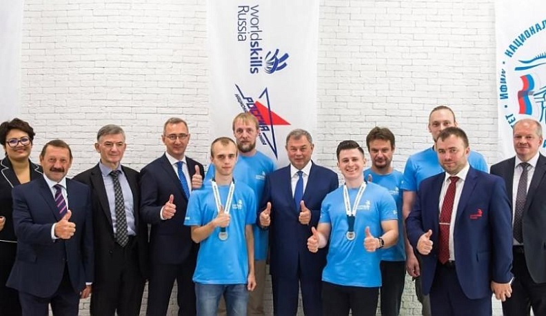 Губернатор встретился с обнинскими участниками чемпионата мира по профессиональному мастерству по стандартам WorldSkills