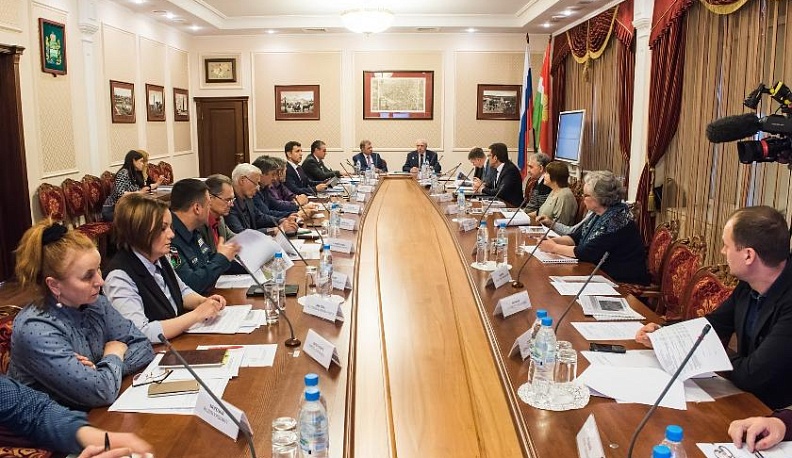 В калужском сквере Волкова сделают крытые теннисные корты