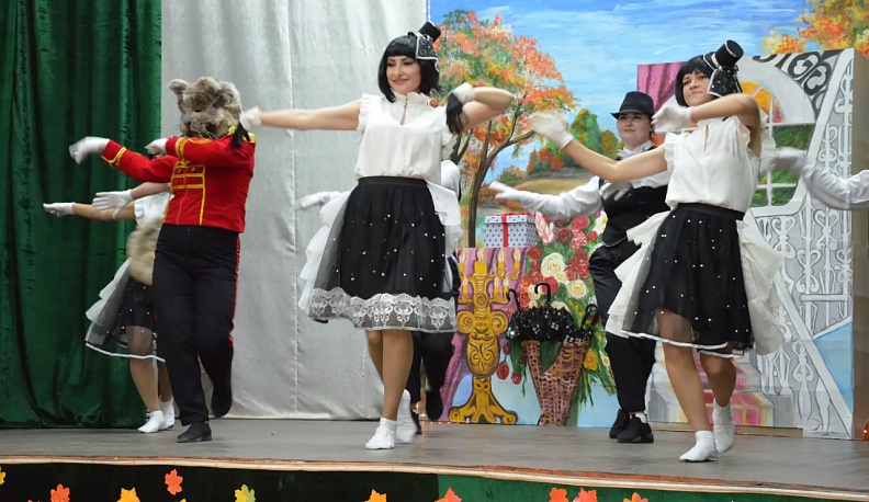 В калужской женской колонии выбрали королеву красоты