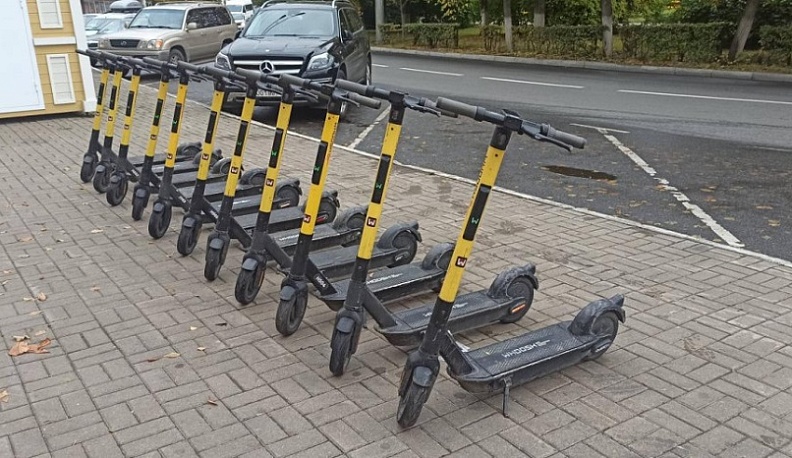 В Калуге установили запрет на парковку электросамокатов в определенных местах