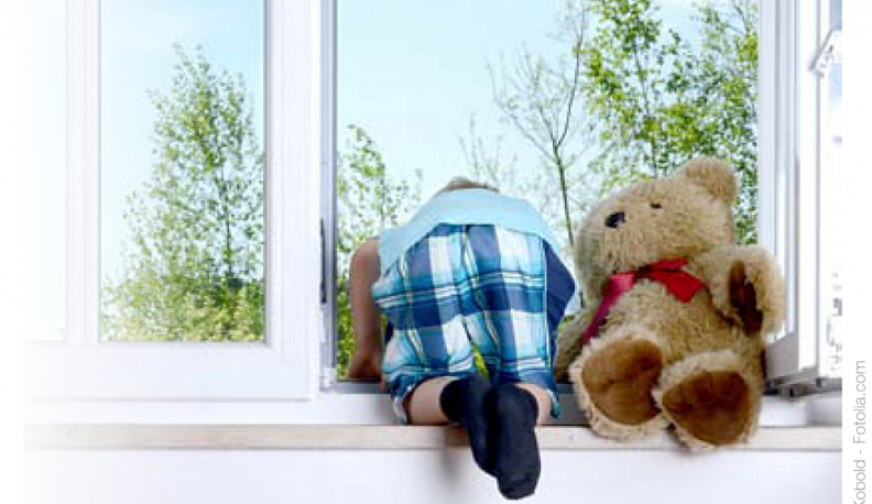 В Калуге 5-летний мальчик выпал из окна многоэтажки