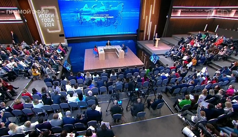 К Владимиру Путину обратился известный блогер Влад Бумага