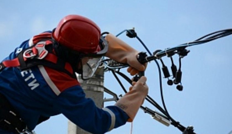 Энергетики планово отключают электричество в 10 пригородах Калуги