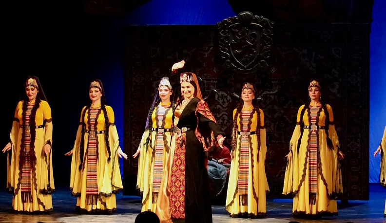 Артисты из Казахстана показали в Калуге два спектакля на «Больших гастролях»