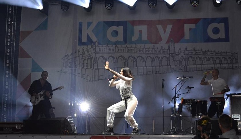 В День города в Калуге выступила IOWA