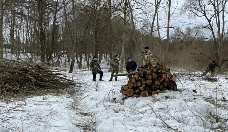 Казаки Жуковского района отметили Торжество Православия генеральной уборкой