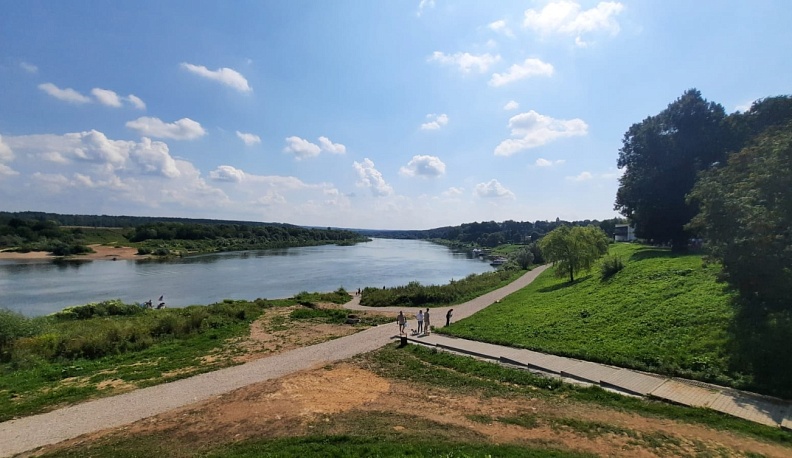 В Тарусе благоустраивают пешеходные тропы и прибрежные территории