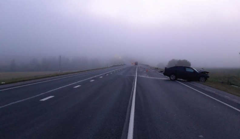 Три человека попали в больницу после автомобильной аварии в Калужской области