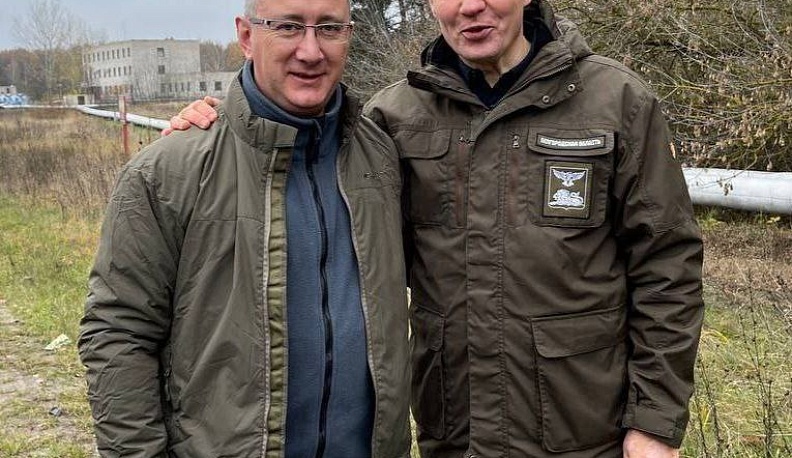 Владислав Шапша поздравил губернатора Белгородской области с орденом Мужества