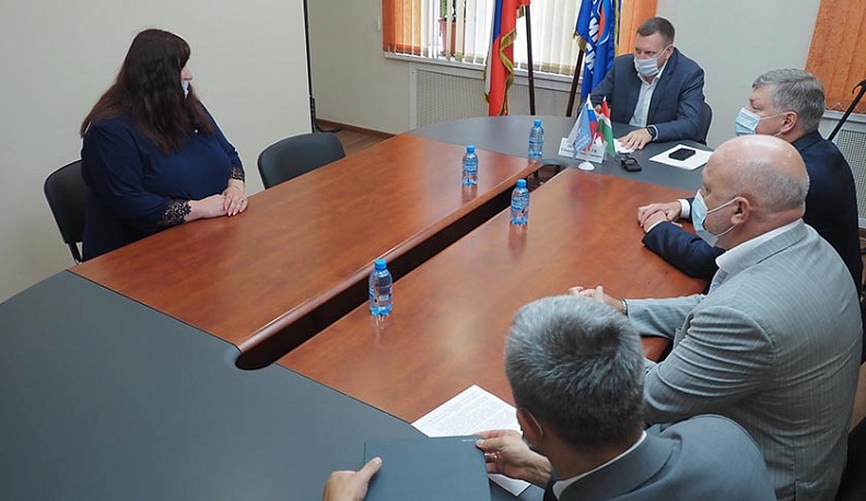 Геннадий Новосельцев провел личный прием граждан 