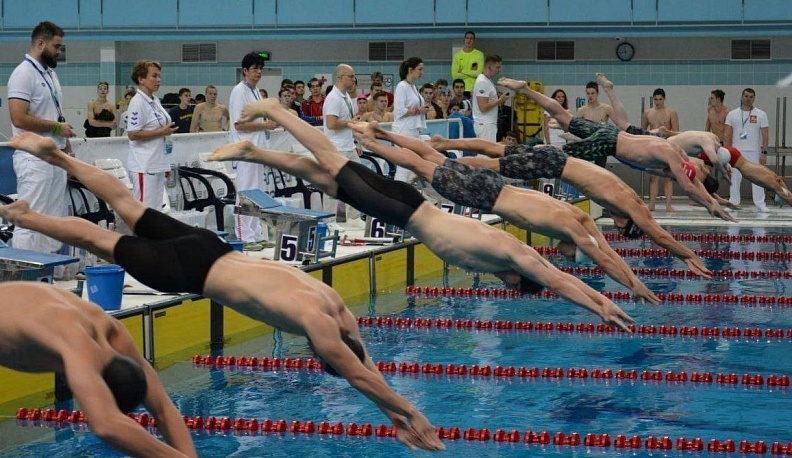 Сборная Калужской области по плаванию заняла первое место на чемпионате ЦФО