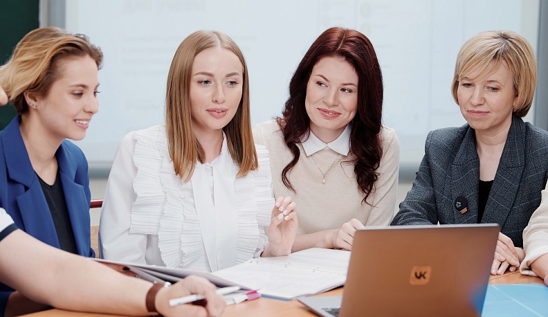 Калужских учителей пригласили на «Цифровой педсовет» 