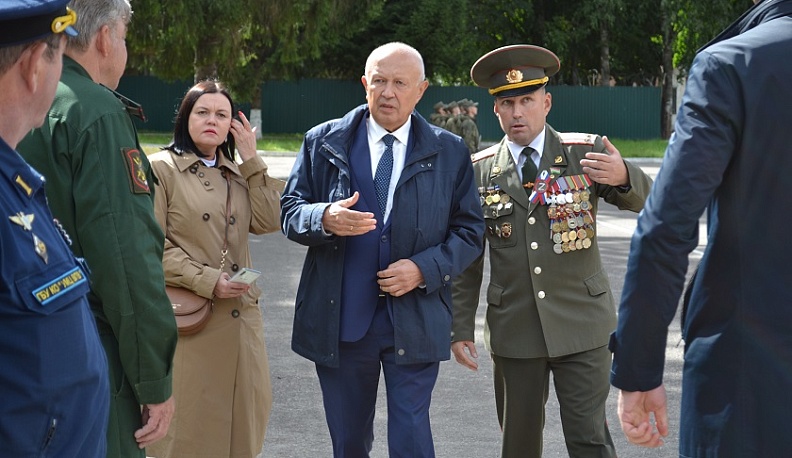 В Козельске открылся пятый военно-патриотический полевой лагерь для юнармейцев области