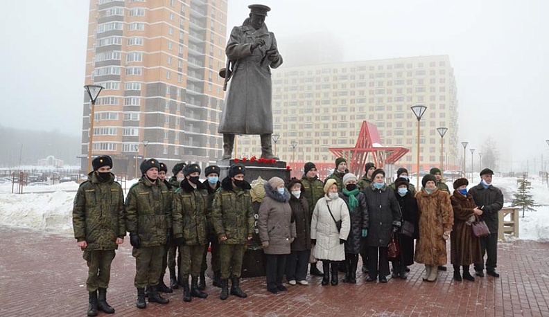 На Правобережье почтили память Михаила Краснопивцева  и других освободителей Калуги