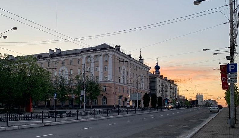 В Калуге к майским праздникам покрасят леерные ограждения на девяти улицах