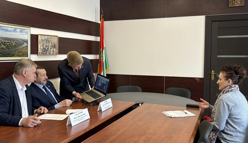 Геннадий Скляр и Олег Калугин провели первый совместный приём