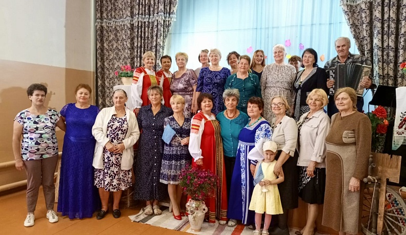 В Жиздринском районе прошли концерты для людей старшего поколения