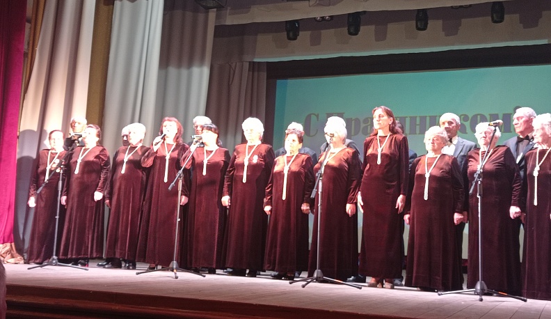 Больше сотни людиновцев получили награды за добросовестный труд