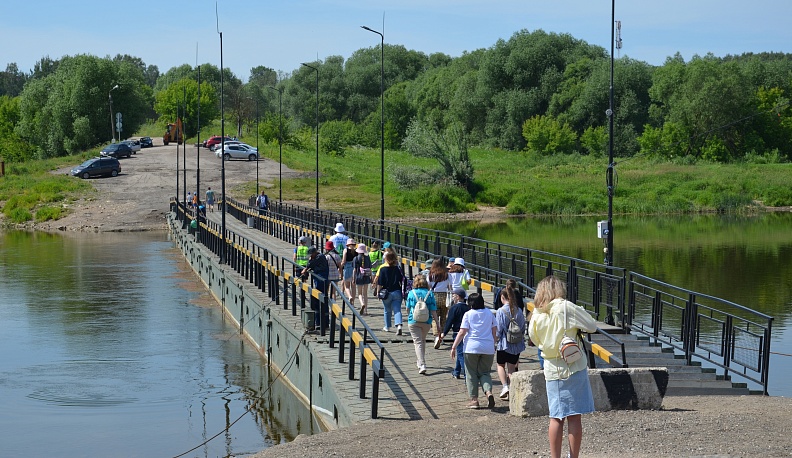 В Калуге прошёл детский турпоход по памятным местам, посвящённым Великой Отечественной войне