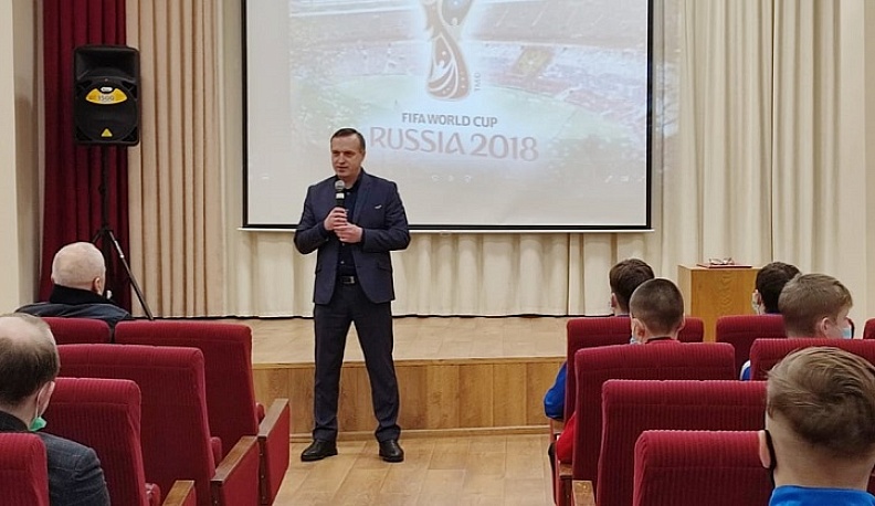 В Людинове проходит историческая выставка, посвященная футболу