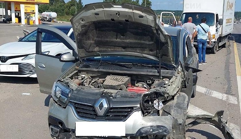 Под Обнинском столкнулись три машины 