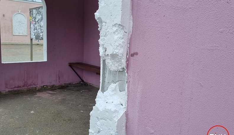 В одном из районов Калужской области появилась пенопластовая остановка