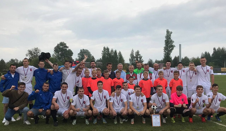 Футбольный клуб «Киров» стал чемпионом области