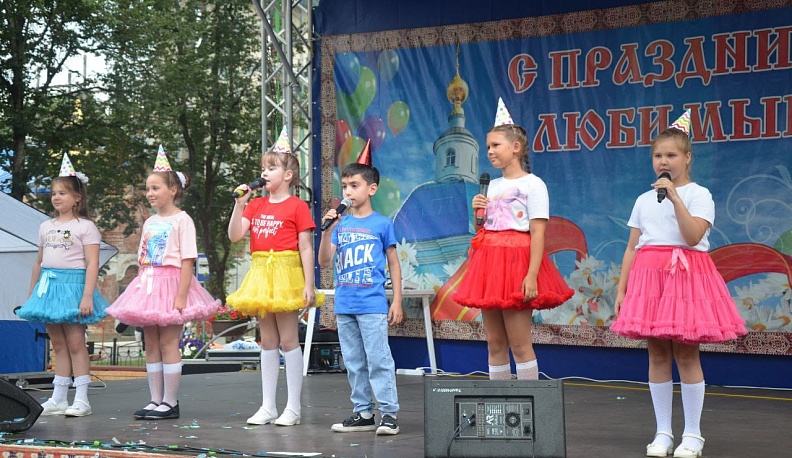 В Юхнове отметили День города