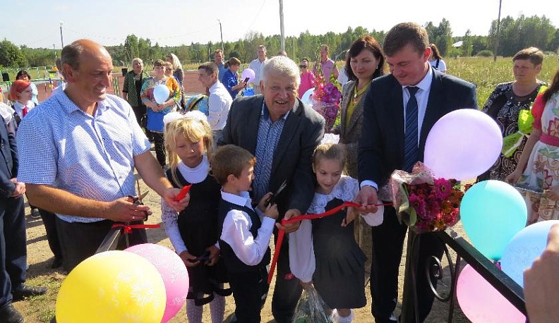 Подарок ученикам