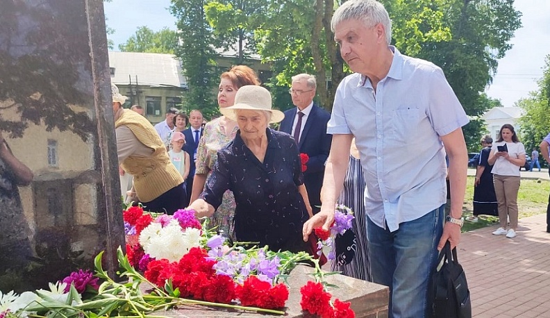 Людиновцы почтили память партизан и подпольщиков