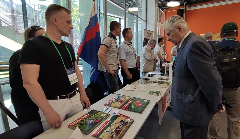 В калужском ИКЦ показали эволюцию сельхозтехники