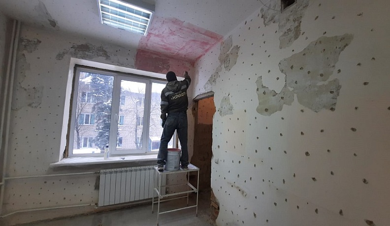 В Тарусе продолжается капремонт поликники центральной районной больницы