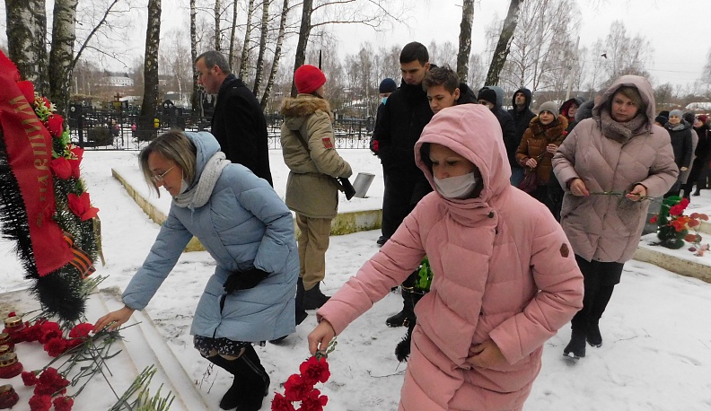 В Дзержинском районе День Неизвестного Солдата отметили памятными мероприятиями, которые прошли в большинстве поселений